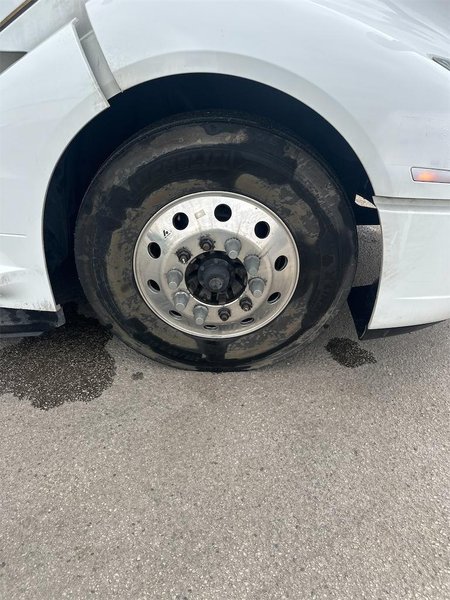 2022 Volvo VNL64T860 4V4NC9EJ2NN303105