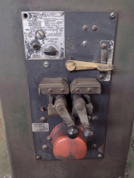 26&quot; DOALL MODEL #26-4 CONTOUR-MATIC VERTICAL HIGH SPEED BAND SAW: STOCK 18313