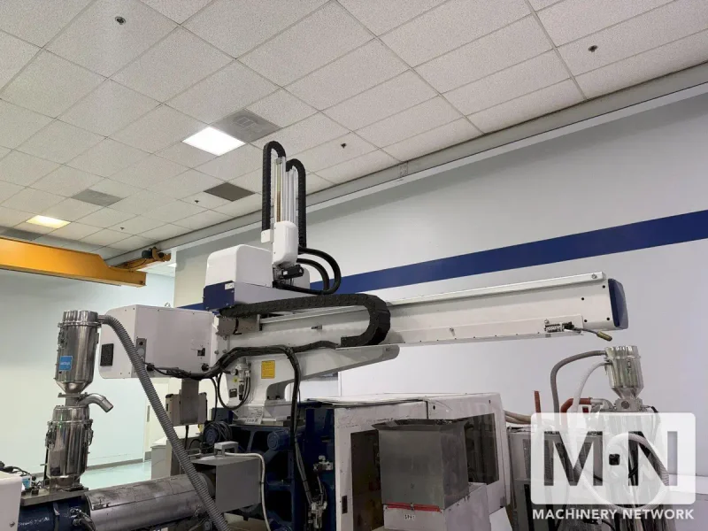 YUSHIN ROBOT MODEL YA-150DL DUAL ARM SERVO ROBOT MFG 2010