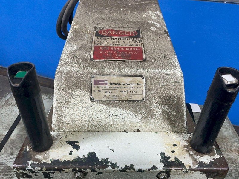14” X 27” DIE CUT MACHINE  -  1470
