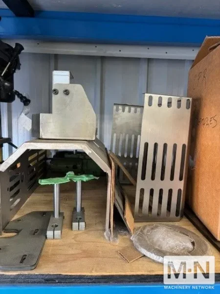 SINGLE HEAD OR TRIPLE HEAD POWERJET PLASTIC MACHINERY MODEL EB5085S3 CONTINUOUS EXTRUSION BLOW MOLDING MACHINE MFG 2022