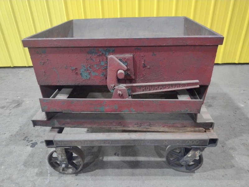 39&quot; X 38&quot; X 30&quot; ROLLING SHOP DUMP HOPPER: STOCK #19361