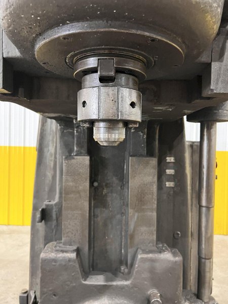 #4 CINCINNATI MODEL #412-16 VERTICAL MILLING MACHINE: STOCK #21132