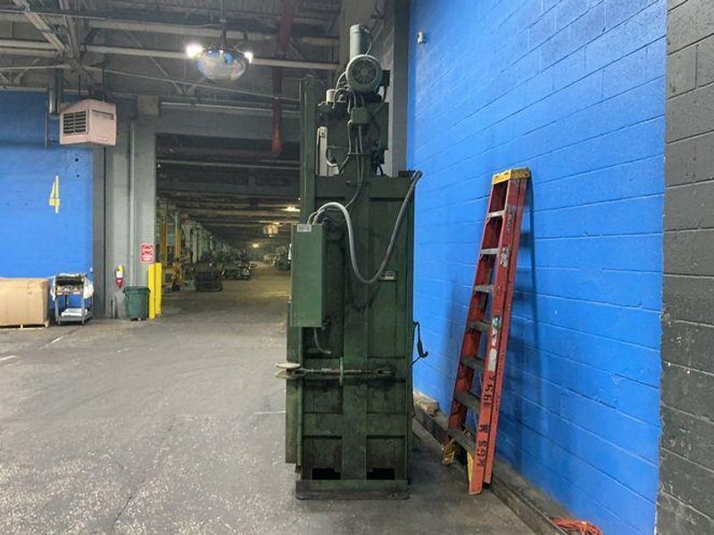 SELCO PRODUCTS ~ 30” X 60” X 44” BALER  -  VT-5