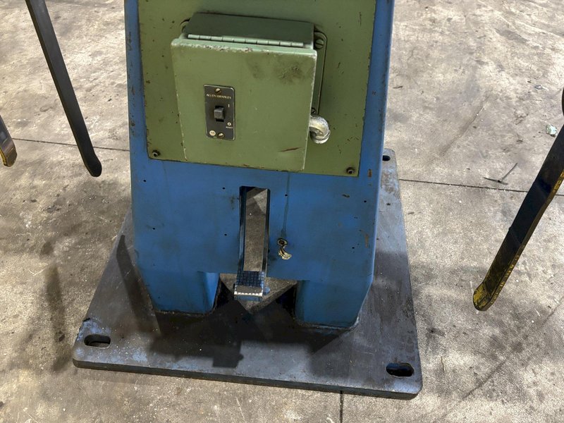 2,000 LBS X 12&quot; LITTELL MODEL #20-12 DOUBLE END PULL OFF UNCOILER COIL REEL: STOCK #23716
