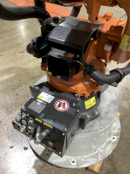 KUKA KR 120 R1800 nano Robot w/ KR C4 NA Controls, Missing Cable Set USED