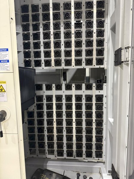 Makino MMC2 with (3) Makino a61nx - 30 Station Pallet Pool FMS For Sale