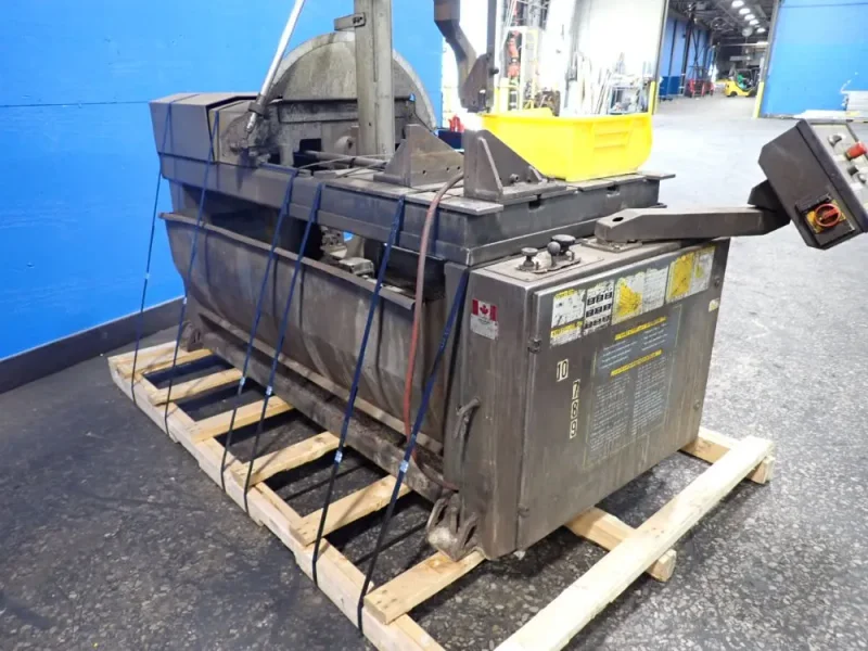 HYD-MECH 30" X 35" BANDSAW  -  VW-18