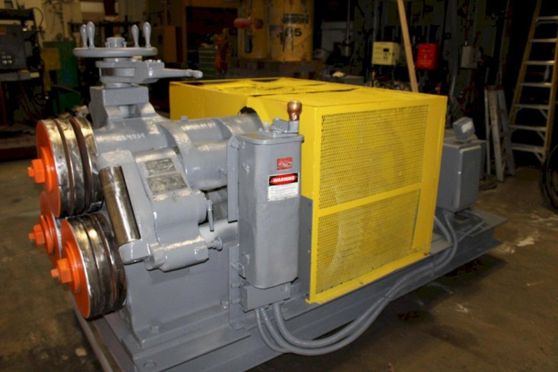 4" X 4" X 5/8" BUFFALO ANGLE ROLL