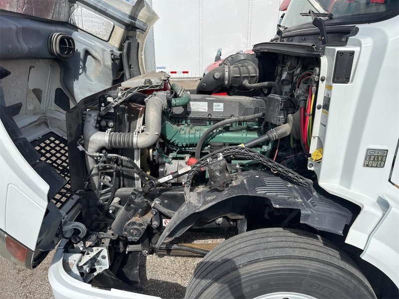 2018 Volvo VNL64T780 4V4NC9EH5JN968958