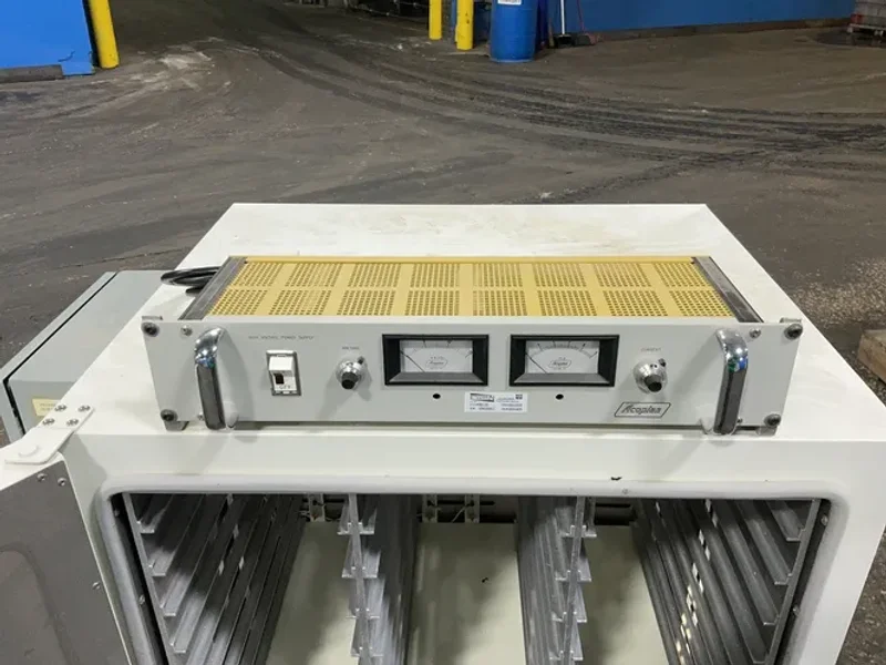 Yamato 24” X 20” X 19” Convection Oven - Dkn600