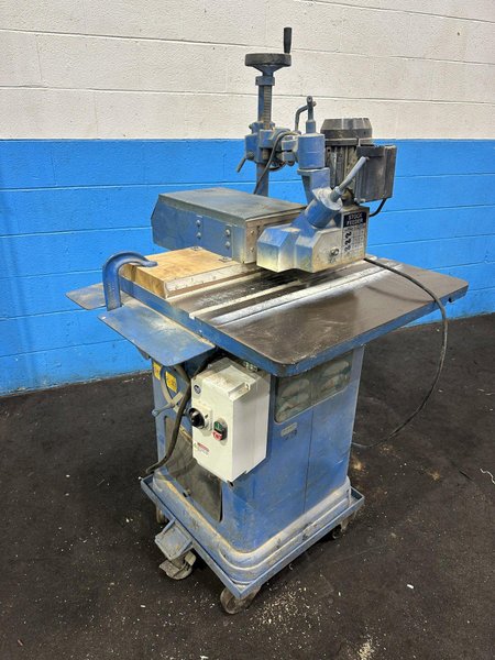 POWERMATIC WOOD SHAPER WITH STOCK FEEDER: STOCK #77451