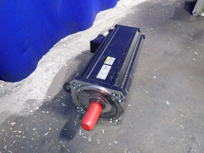 REXROTH SERVO MOTOR   -  MSK101E-0300-FN-M1-BG2-NNNN