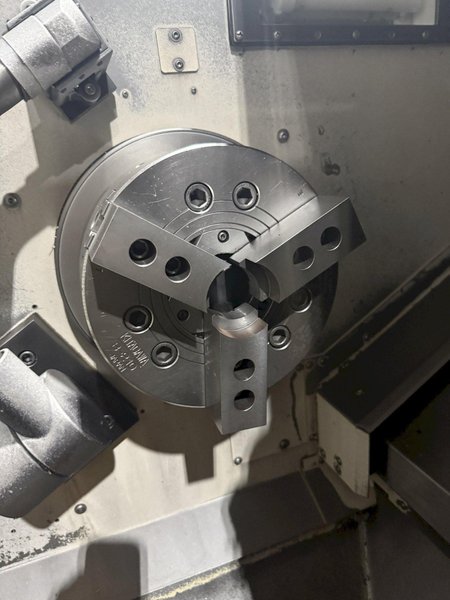 2010 Okuma Genos L400E Used CNC Lathe For Sale