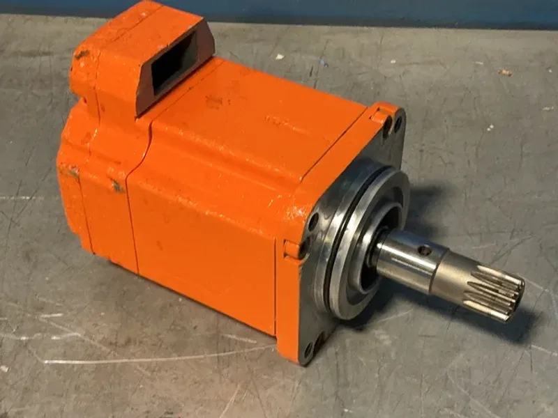 SERVO MOTOR