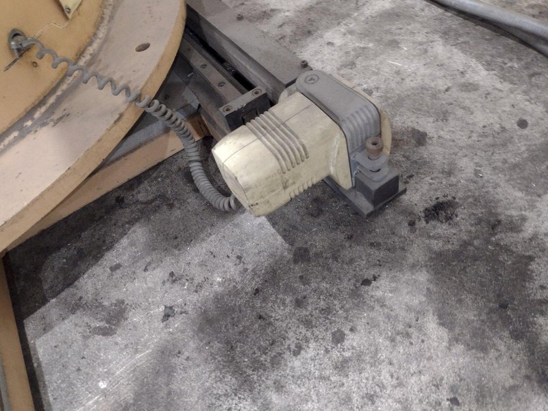 4,000 LBS X 18&quot; CWP MODEL #3RDM-18 DOUBLE END MOTORIZED COIL REEL UNCOILER: YOBRO #23973