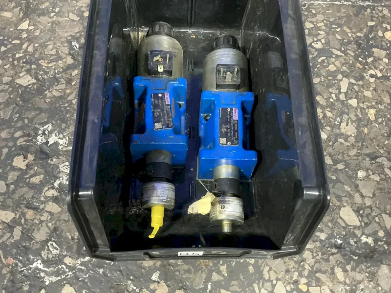 REXROTH 35 BAR SPOOL VALVES