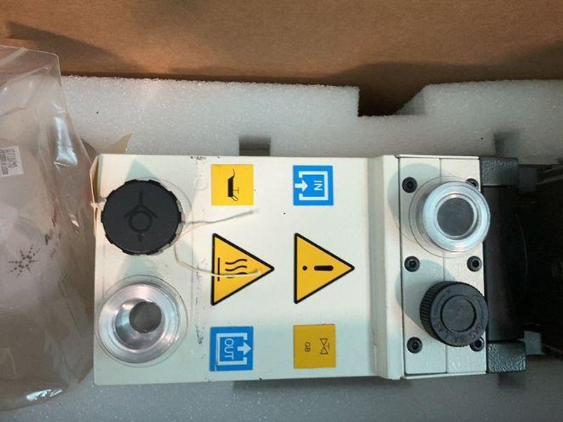 AGILENT TECHNOLOGIES 0.7 KW DS 302 DUAL STAGE ROTARY VANE PUMP   -  MY2225RA01