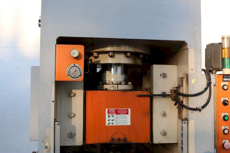 150 TON YAO SHENG MODEL TUVB-1J0P HYDRAULIC PRESS: STOCK 68629