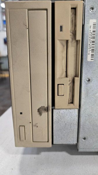 KUKA INDUSTRIAL COMPUTER KPC-ED05 WITH DRIVE USED