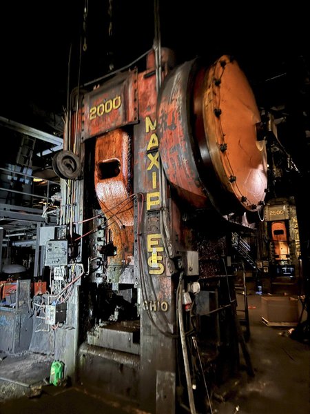 2000 Ton, NATIONAL MAXIPRESS