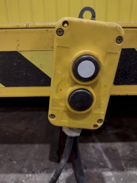 4,000 LBS X 72" X 72" LIFT PRODUCTS MODEL #LPT4W-040-36 SCISSOR LIFT TABLE: YOBRO #24989