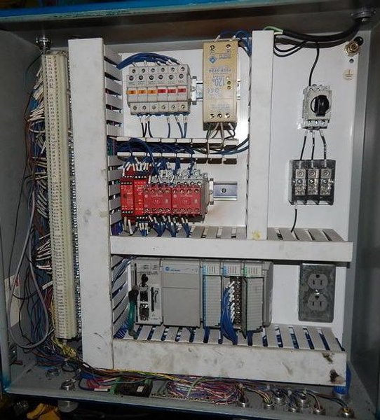 34 Ton FARGER &amp; JOOSTEN MULTIPOWER Air/Oil Press