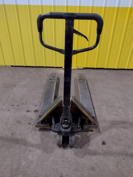 5,000 LB MANUAL PALLET JACK WITH 48" FORKS: STOCK #19052