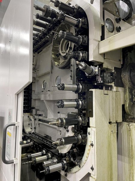 OKUMA "Space Center" Model MA-400HA CNC Horizontal Machining Center, New 2003.