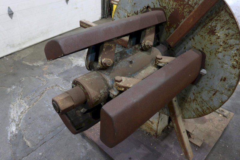 4000 LB X 18 AMERICAN DOUBLE END COIL REEL:  STOCK #67397