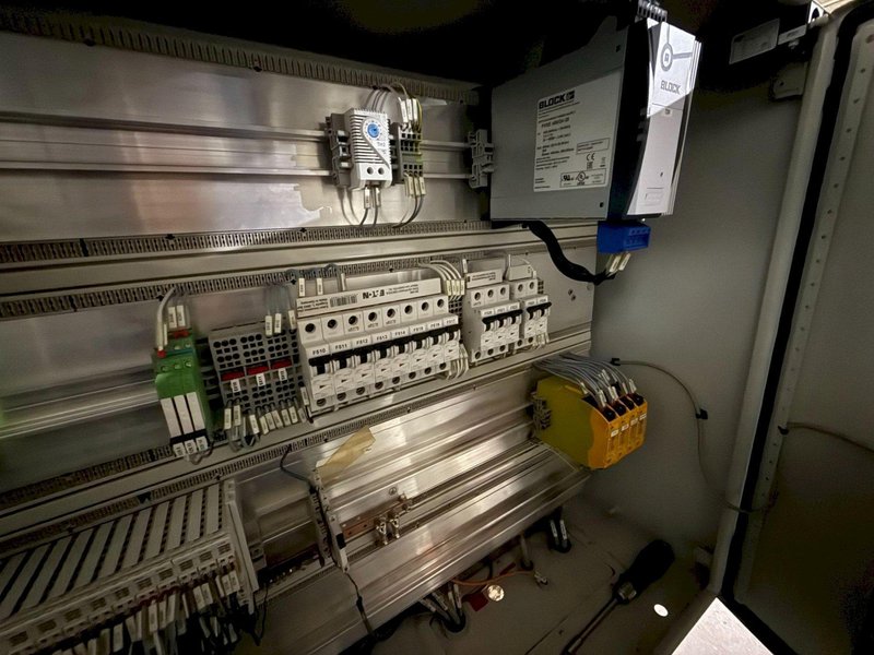 NUMALLIANCE MIB PRESS w/ Hydraulic Pump and Reservoir System USED