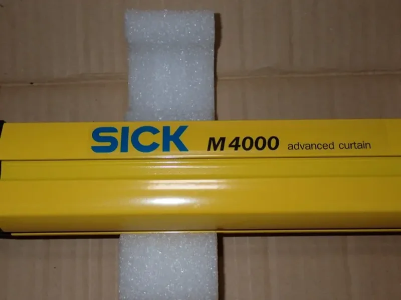 Sick  M400 Light Curtain  - M40e-66a303rb0
