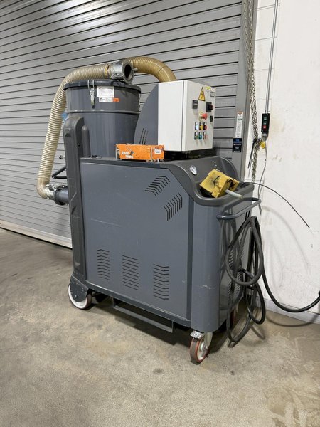 2021 ExOne type S-MaX 2.0 furan sand printer s/n 020.0227, rated at 400 volt, with traveling table type JB s/n 401.0342, sand transporter typeSC s/n 408.0687, 1800 x 1000 x 700 mm build box, up to 125/l/h per hour, S-Max pro software and controls