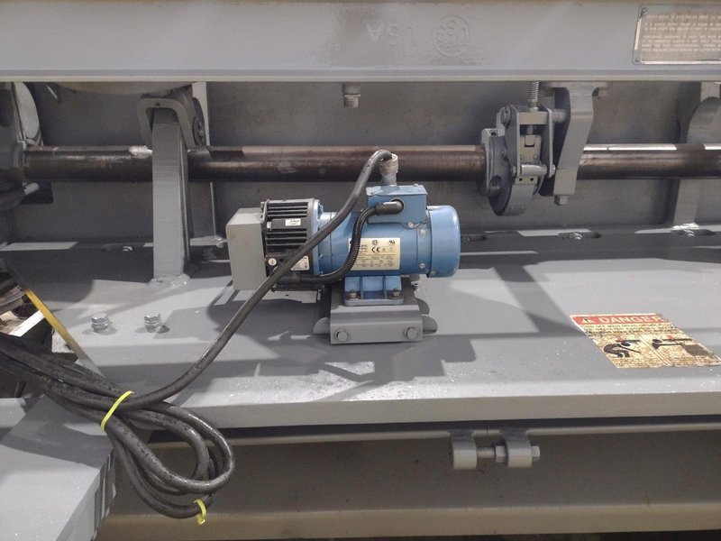 12' x 1/4" CINCINNATI MODEL #1812 MECHANICAL POWER SHEAR: STOCK #20232