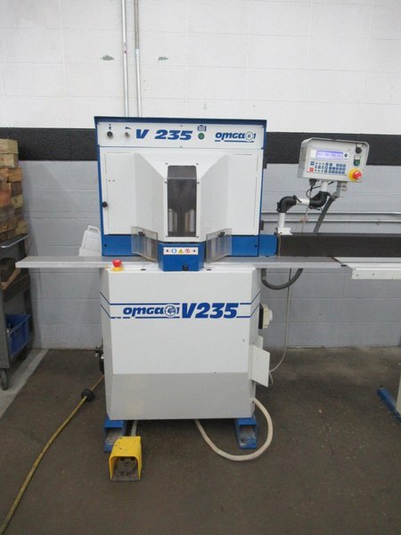OMGA V235FNC Double Mitre Circular Saw, 90 Degree Fixed, FP2000 Programmable Work Stop, 350mm Blade