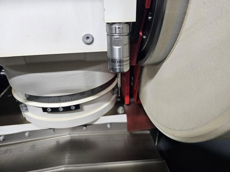 Studer Favorit CNC Cylindrical Grinder, 2021 – Low Hours, Fanuc Control, Tooling