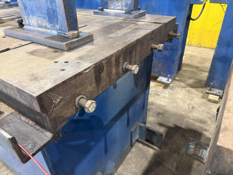 16 STAND x 3" X 18" ROLL SPACE BRADBURY MODEL #430 U-JOINT DRIVE ROLLFORMER: YOBRO #25254