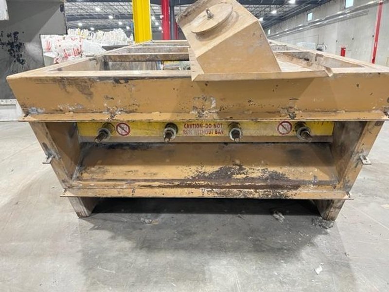 4′ x 8′ Midwestern Industries MEV 48-1 Single Deck Heavy Duty Two Bearing Vibrating Screen, 2020