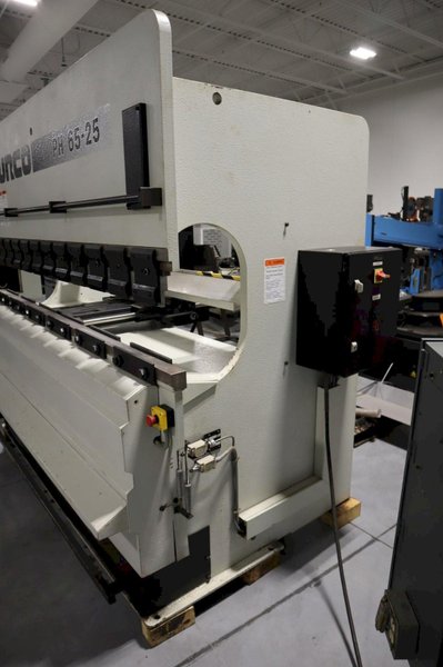 Hurco PA65-25 CNC Hydraulic Press Brake, 71 Ton x 98&quot;, Hurco AutoBend 7 Control and Back Gauge, Large Assortment of Dies