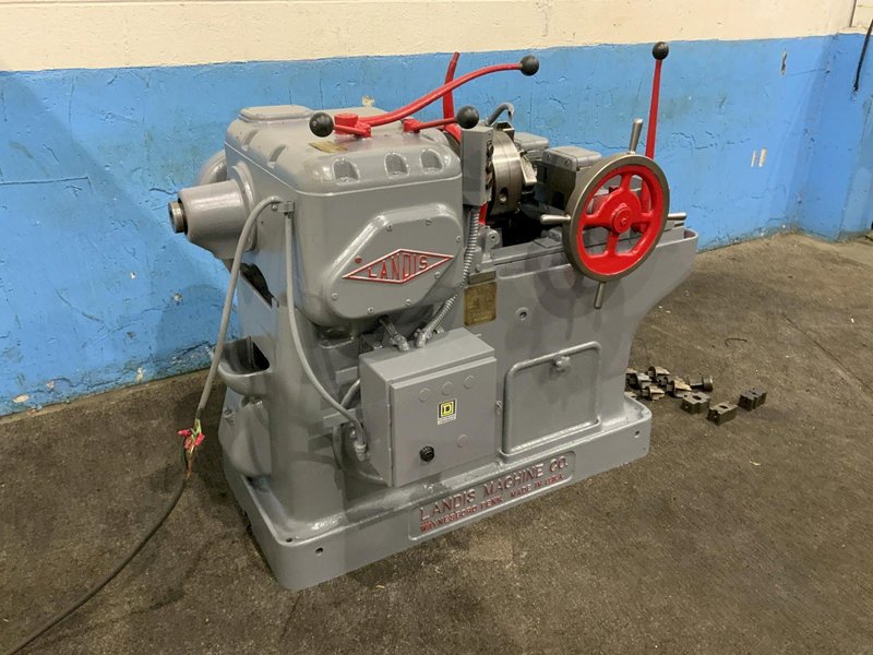 2" LANDIS MODEL #2L PIPE &amp; BOLT THREADER: STOCK #80767