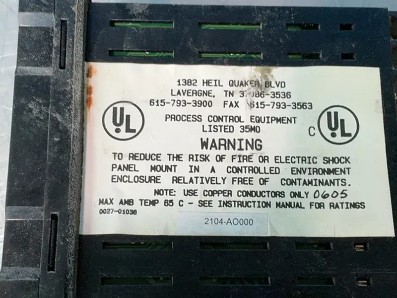 Chromalox Industrial Temperature Controllers - 2104-ao