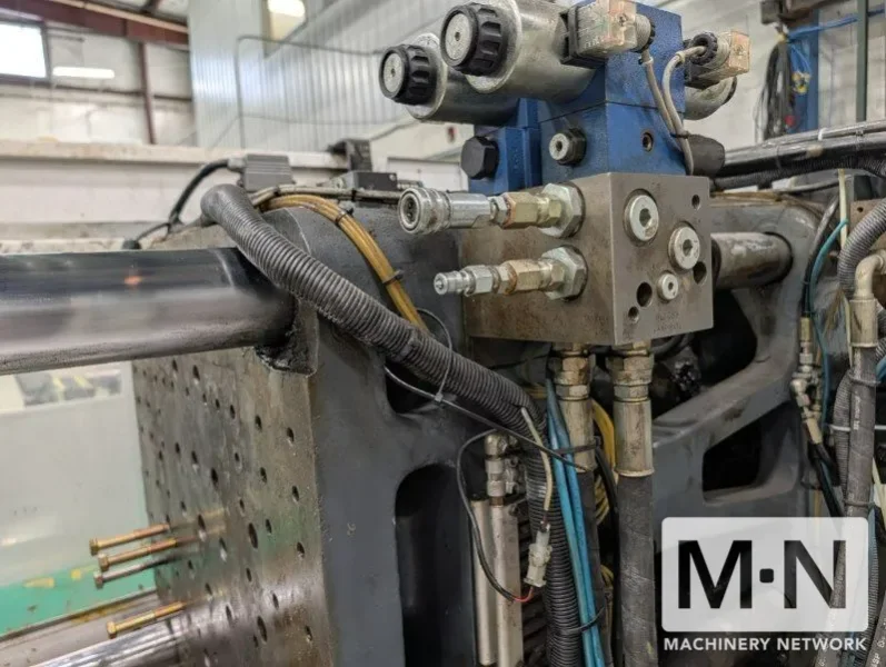 170 TON 15.8 OZ CINCINNATI MILACRON MAGNA T SERVO 170 INJECTION MOLDING MFG 2014