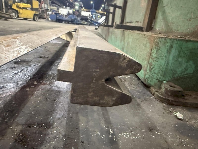 12&#039; LONG ACUTE PRESS BRAKE DIE SET, BOTH TOP &amp; BOTTOM: YOBRO #24471