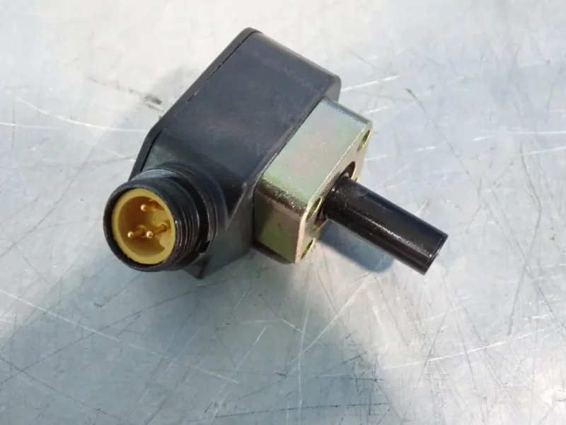 NAMCO CONTROLS 3000 PSI CYLINDICATOR PROXIMITY SWITCHES  -  EE230-31320