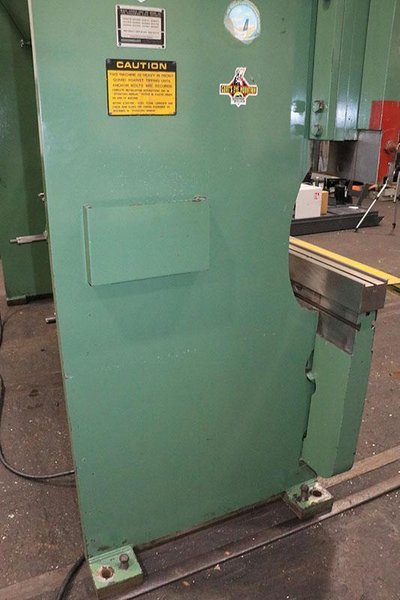 90 TON X 10&#039; CINCINNATI HYDRAULIC PRESS BRAKE MODEL 90CBX8