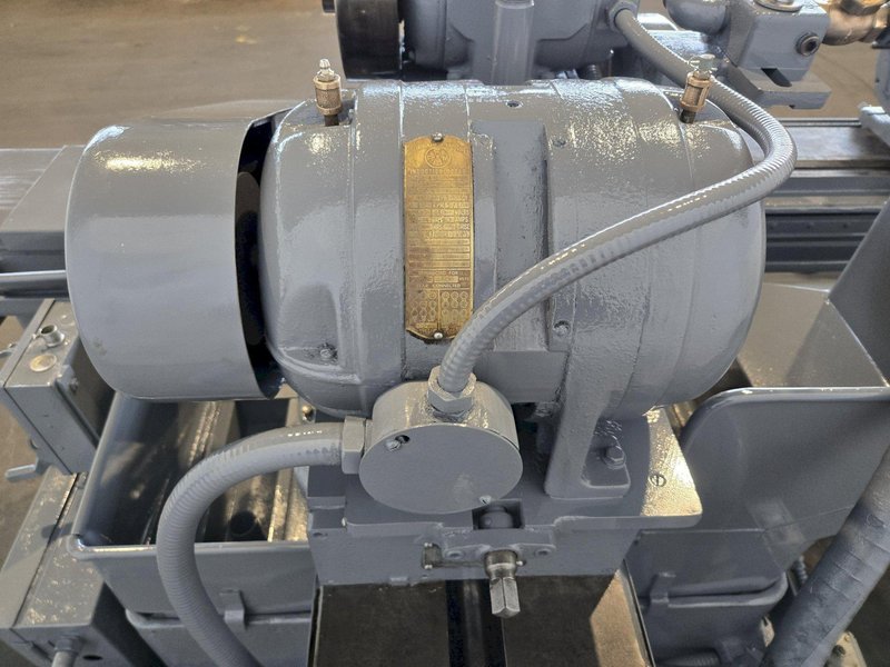 12" X 36" CINCINNATI CYLINDRICAL GRINDER. STOCK # 0772626