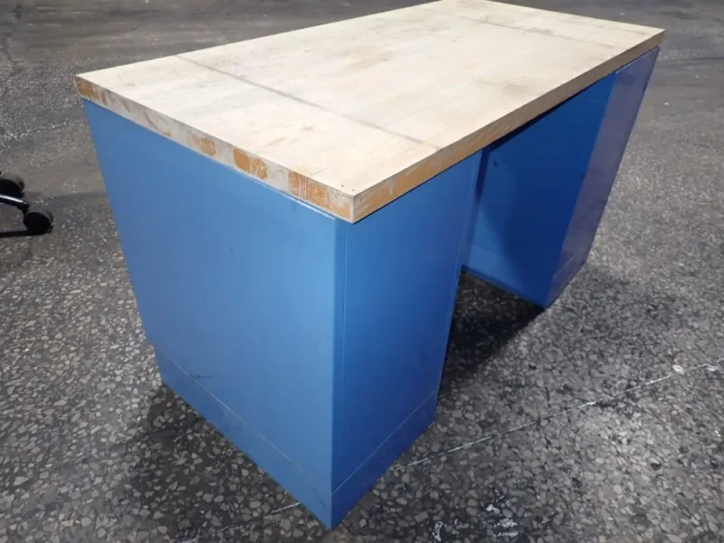 LISTA 60" X 30" WORKBENCH