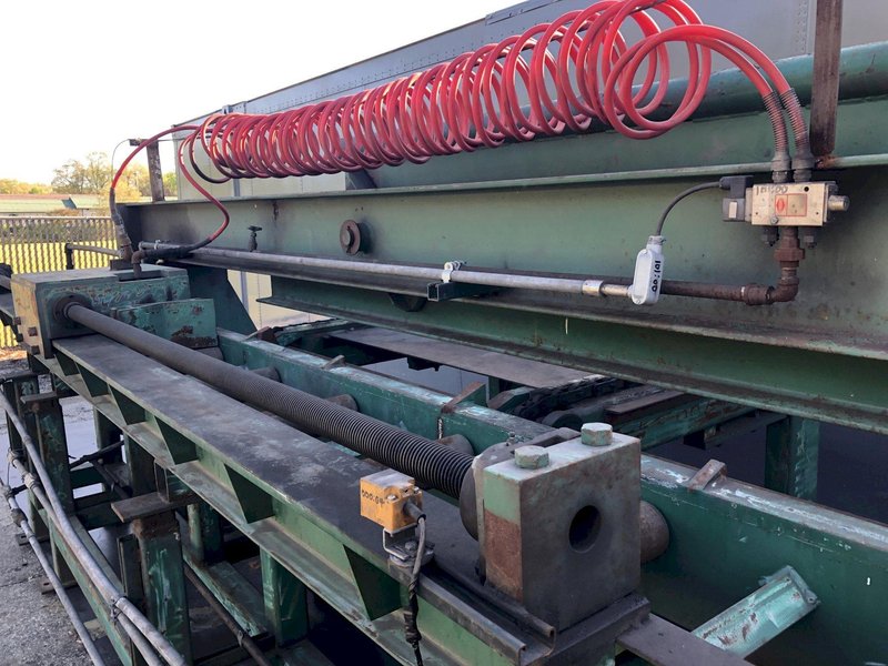 20&#039; SUTTON POWERED INFEED &amp; OUTFEED CONVEYORS / RACKS: STOCK #16743