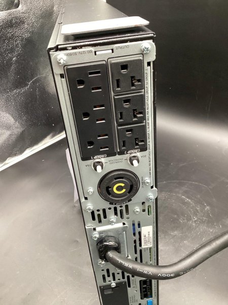 APC SMX3000RMLV2U 3000VA 2700 Watts 7 Outlets 120V Smart-UPS NEW