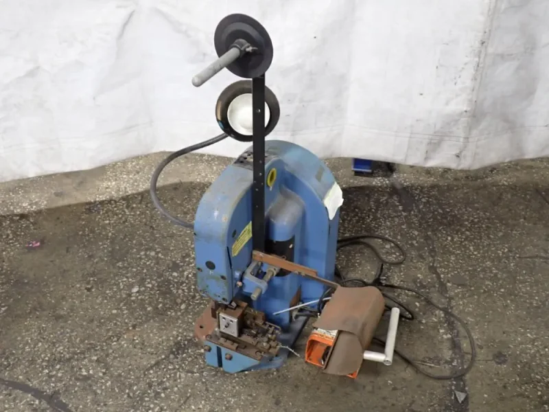 AMP INCORPORATED 3"X 7" TERMINATING CRIMPING PRESS  -  1-471273-1
